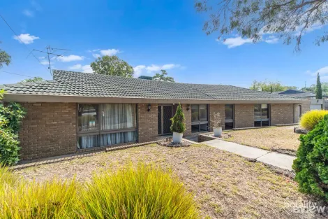 Property photo of 63 Fingal Drive Frankston VIC 3199