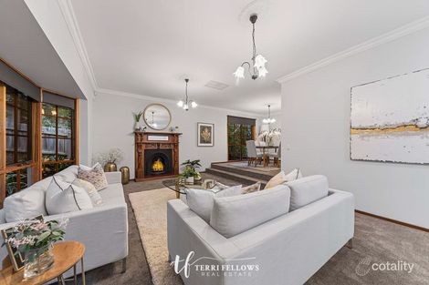 Property photo of 2 The Ridgeway Pakenham VIC 3810