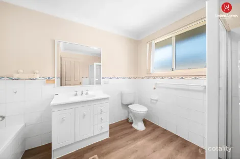 Property photo of 37 Chapman Street West Hoxton NSW 2171