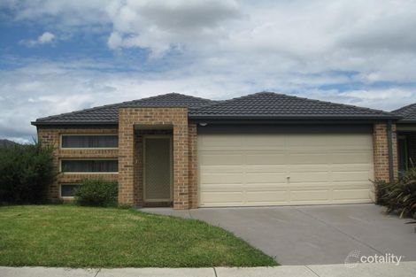 3/107-109 Breens Rd, Cranbourne West, VIC 3977