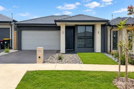 16 SPARROWHAWK CRES, DEANSIDE, VIC 3336