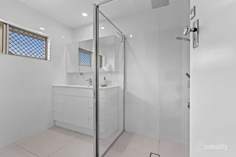 Property photo of 5 Sean Street Riverview QLD 4303