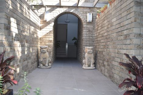 Property photo of 1/27 Monaco Street Surfers Paradise QLD 4217