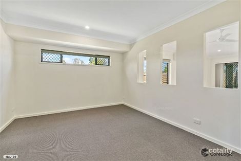 Property photo of 30 Splendour Circuit Yarrabilba QLD 4207