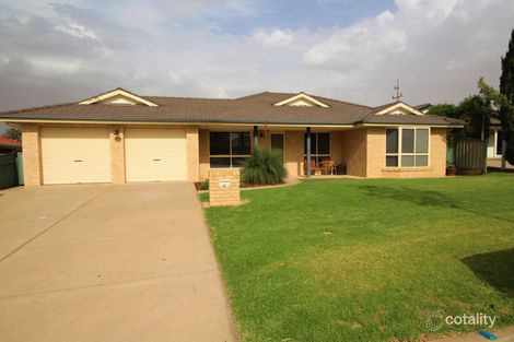 Property photo of 30 Boree Avenue Forest Hill NSW 2651