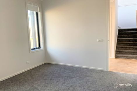 Property photo of 11 Rembrandt Court Pakenham VIC 3810