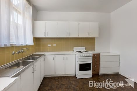 Property photo of 2/17 Belvedere Close Maribyrnong VIC 3032