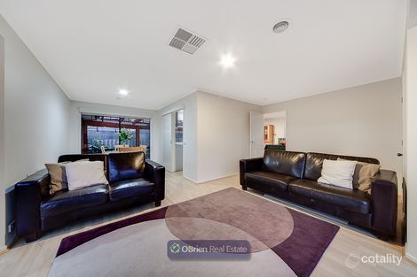 Property photo of 2 Neptune Place Cranbourne West VIC 3977