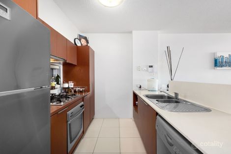 Property photo of 21/170 Leichhardt Street Spring Hill QLD 4000