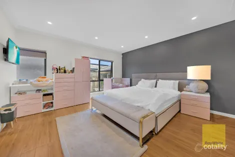 Property photo of 5 Middle Park Drive Point Cook VIC 3030