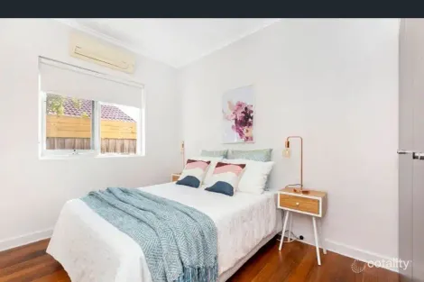 Property photo of 2/66 Woornack Road Carnegie VIC 3163