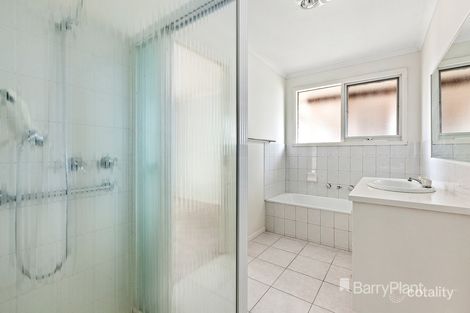 Property photo of 2/53 Tulip Crescent Boronia VIC 3155