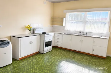 Property photo of 422 Main Road West St Albans VIC 3021