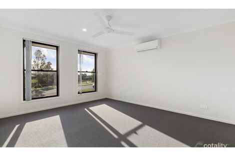 Property photo of 16 Hillcrest Drive Gillieston Heights NSW 2321