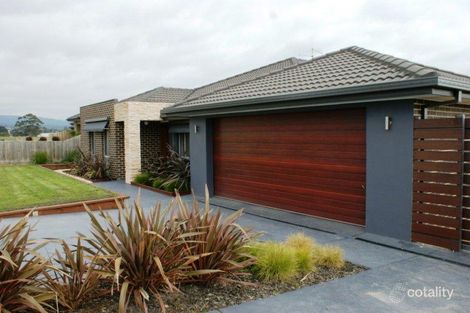 34 Montane Bvd, Newborough, VIC 3825