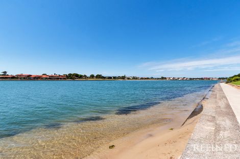 Property photo of 4/82 Military Road Tennyson SA 5022