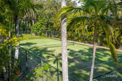 Property photo of 2 Evergreen Drive Elanora QLD 4221