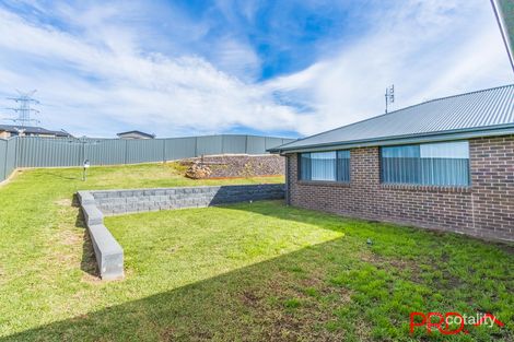 Property photo of 18 Currawong Drive Calala NSW 2340