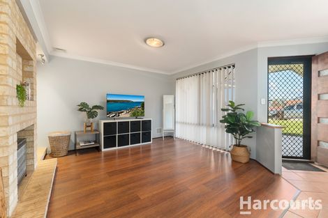 Property photo of 5 Willmott Close Halls Head WA 6210