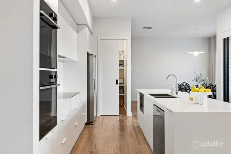 Property photo of 6 Jarvis Way Lucas VIC 3350