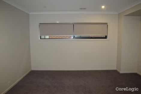 Property photo of 28 Highlander Drive Craigieburn VIC 3064