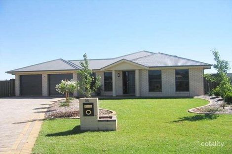 Property photo of 14 Cronin Place Dubbo NSW 2830