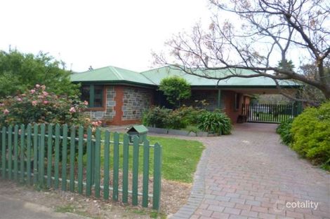 25 Quinliven Rd, Port Willunga, SA 5173