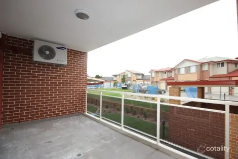 Property photo of 31/221A Waterworth Drive Mount Annan NSW 2567