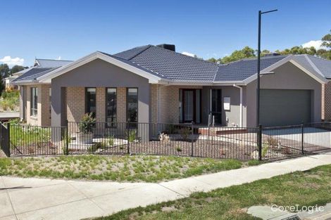 Property photo of 29 Bonneville Parade Pakenham VIC 3810