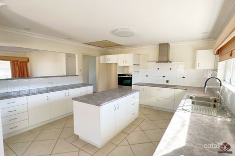 Property photo of 28 Craigview Street Macgregor QLD 4109