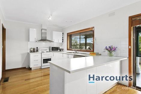 15 Cannes Ave, Avondale Heights, VIC 3034