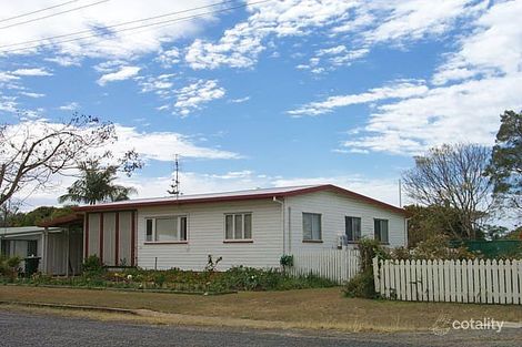 16 Gibson St, Avenell Heights, QLD 4670