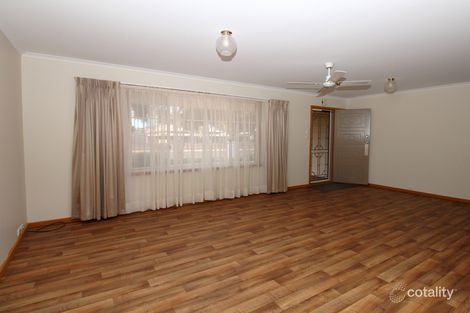 Property photo of 2 Wodonga Avenue Loxton SA 5333