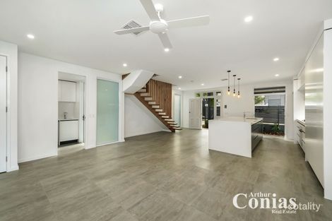 Property photo of 32 Holmesbrook Street Ashgrove QLD 4060
