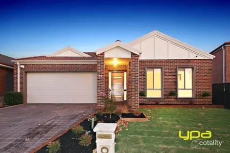 29 Heysen Pkwy, Caroline Springs, VIC 3023