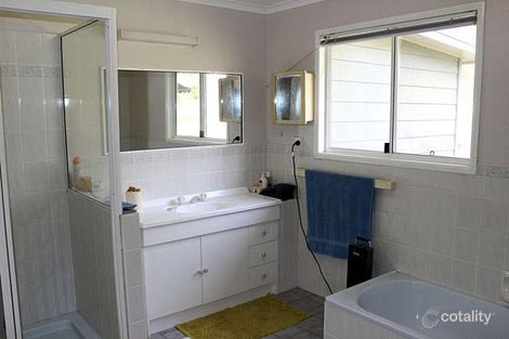 Property photo of 64 Old Bruce Highway Owanyilla QLD 4650