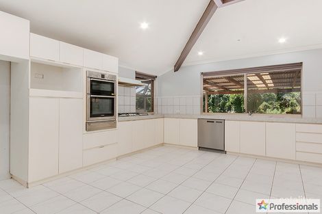 Property photo of 2 Farrier Court Wellard WA 6170