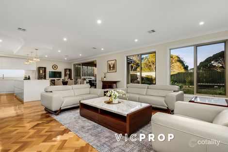 Property photo of 39 Avonhurst Drive Glen Waverley VIC 3150