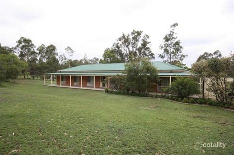 3 Spinks Cl, Wattle Ponds, NSW 2330