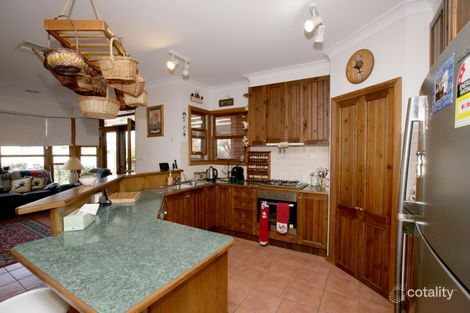 Property photo of 24 Bourkelands Drive Bourkelands NSW 2650