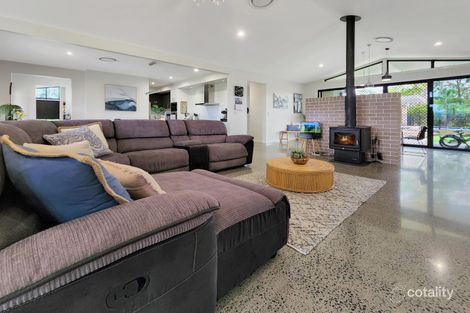 Property photo of 13 Senior Court Kensington Grove QLD 4341