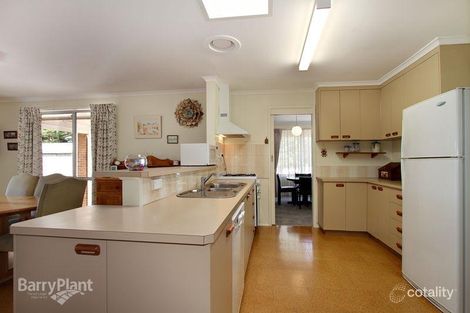 Property photo of 11 Dennis Court Bayswater VIC 3153