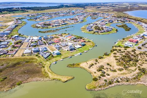 8 Tyro Pde, Hindmarsh Island, SA 5214