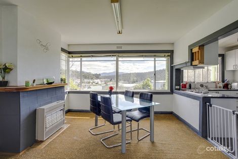 Property photo of 10 Lowanna Road Lindisfarne TAS 7015