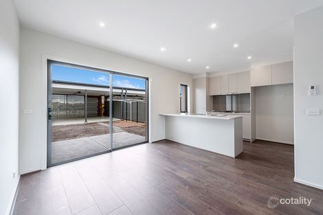 Property photo of 13 Channel Walk Craigieburn VIC 3064