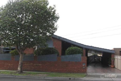 33 Liverpool Dr, Keysborough, VIC 3173