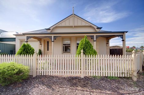 24 Innes Cct, Mawson Lakes, SA 5095