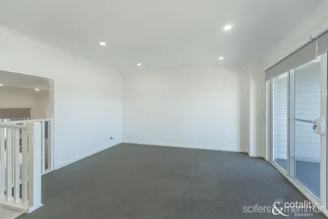 Property photo of 16 Wattlebird Crescent Elermore Vale NSW 2287