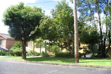 18 Angus Ave, Wyoming, NSW 2250