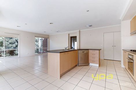 Property photo of 17 Regency Road Roxburgh Park VIC 3064